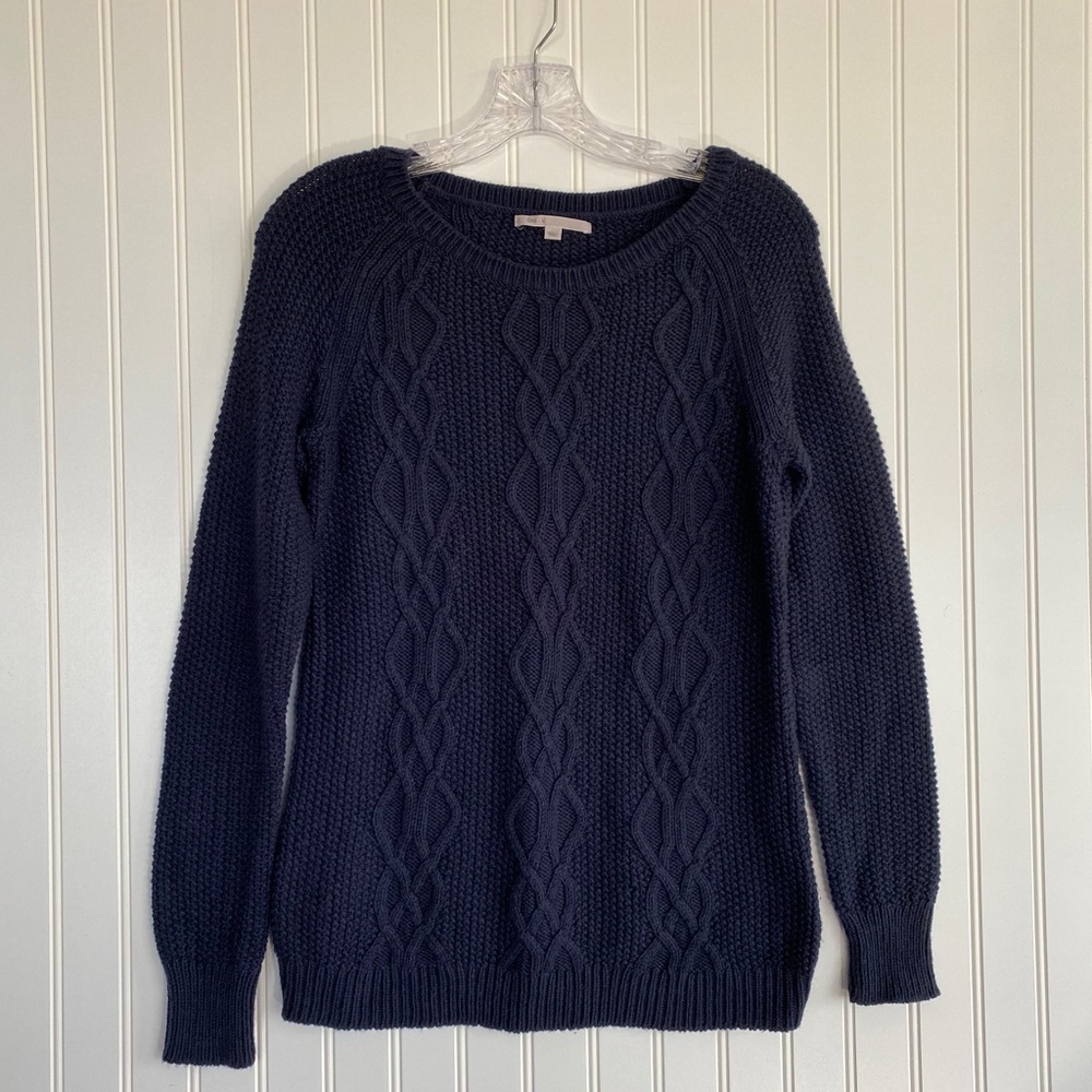 GAP navy blue crew neck sweater SIZE MEDIUM